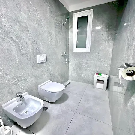 Apartamento Pure Albania 2 *